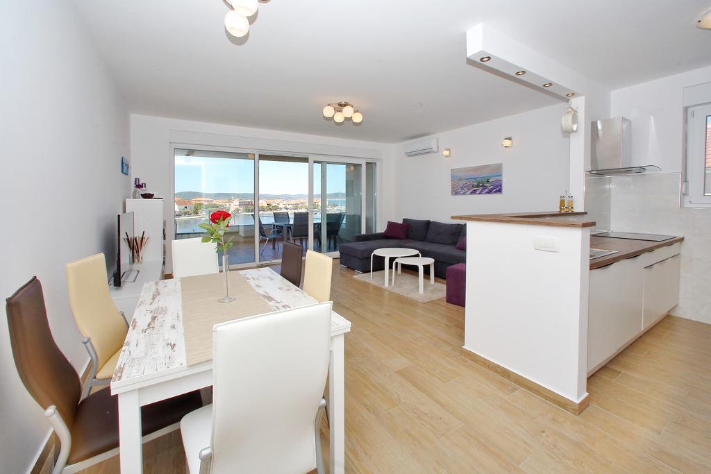 Luxury Apartments Sikiric With Fantastic View On The Sea Bibinje Esterno foto