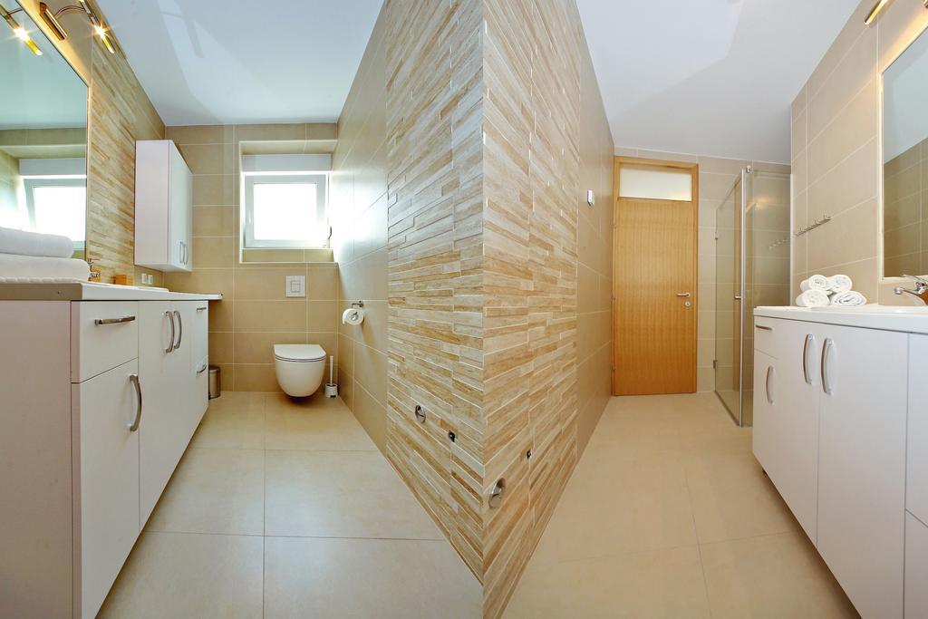 Luxury Apartments Sikiric With Fantastic View On The Sea Bibinje Esterno foto