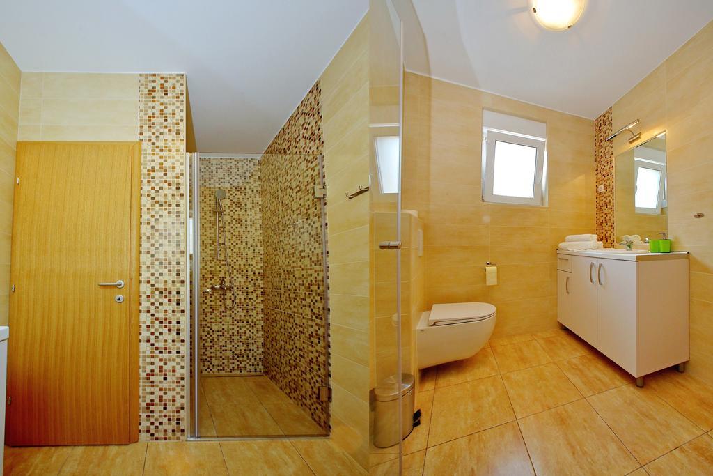 Luxury Apartments Sikiric With Fantastic View On The Sea Bibinje Esterno foto
