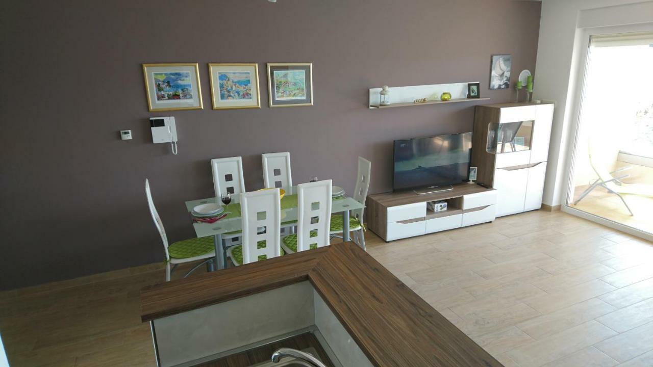 Luxury Apartments Sikiric With Fantastic View On The Sea Bibinje Esterno foto